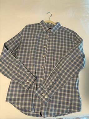 UNTUCKit Men's Blue and White Plaid Button-Down Shirt